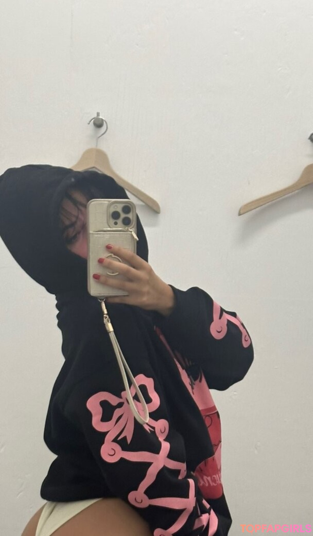 Nahá fotka uniklých OnlyFans od Camila Cabello #1626
