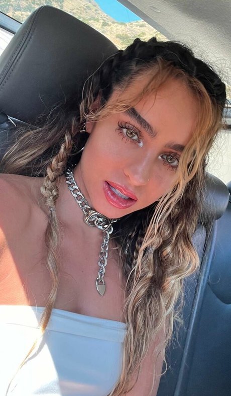 Sommer Ray