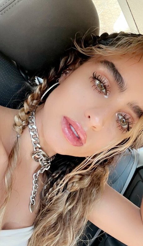 Sommer Ray