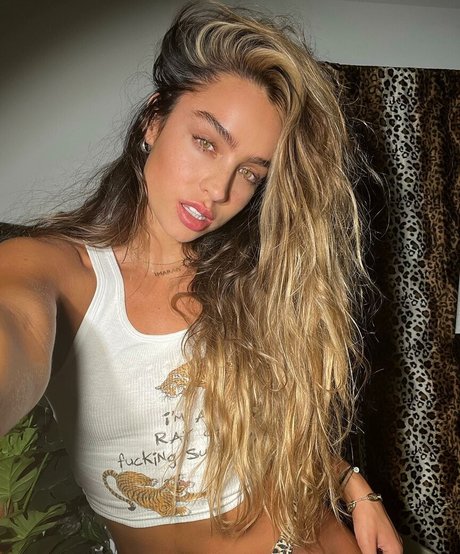 Sommer Ray