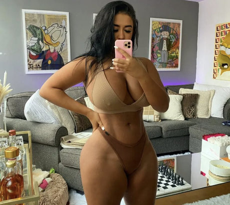 Foto desnuda filtrada de OnlyFans de Viphanaaels