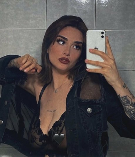 Foto nua vazada do OnlyFans de Delfi Peralta