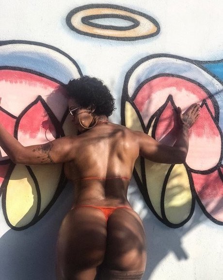 Alaston vuotanut OnlyFans-kuva Rosiane Pinheiro