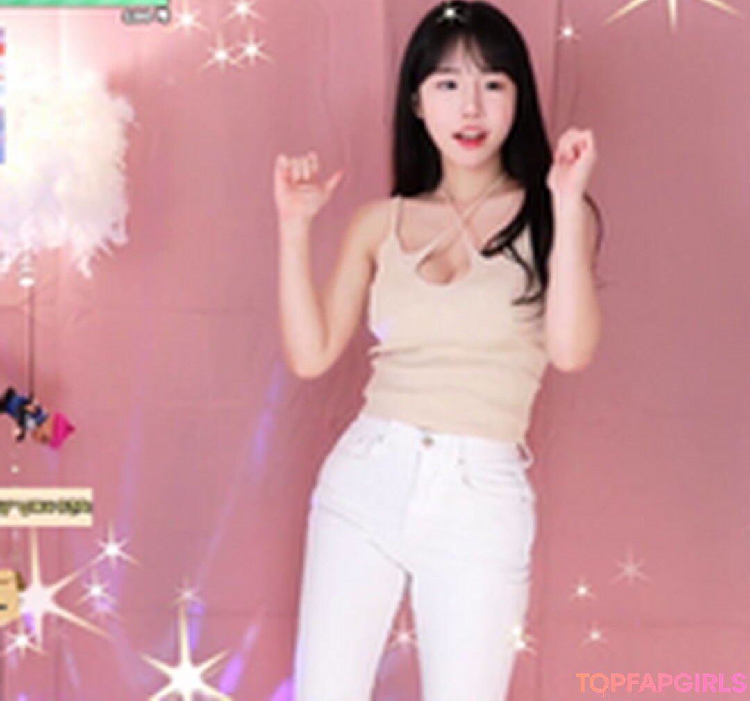 Nahá fotka uniklých OnlyFans od Addielyn #1188