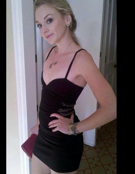 Nacktes geleaktes OnlyFans-Foto von Emily Kinney