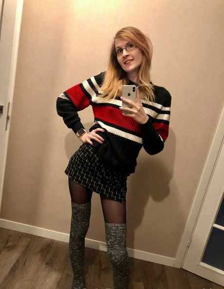 Tsavywhite