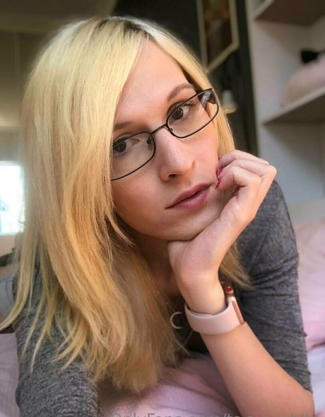 Tsavywhite
