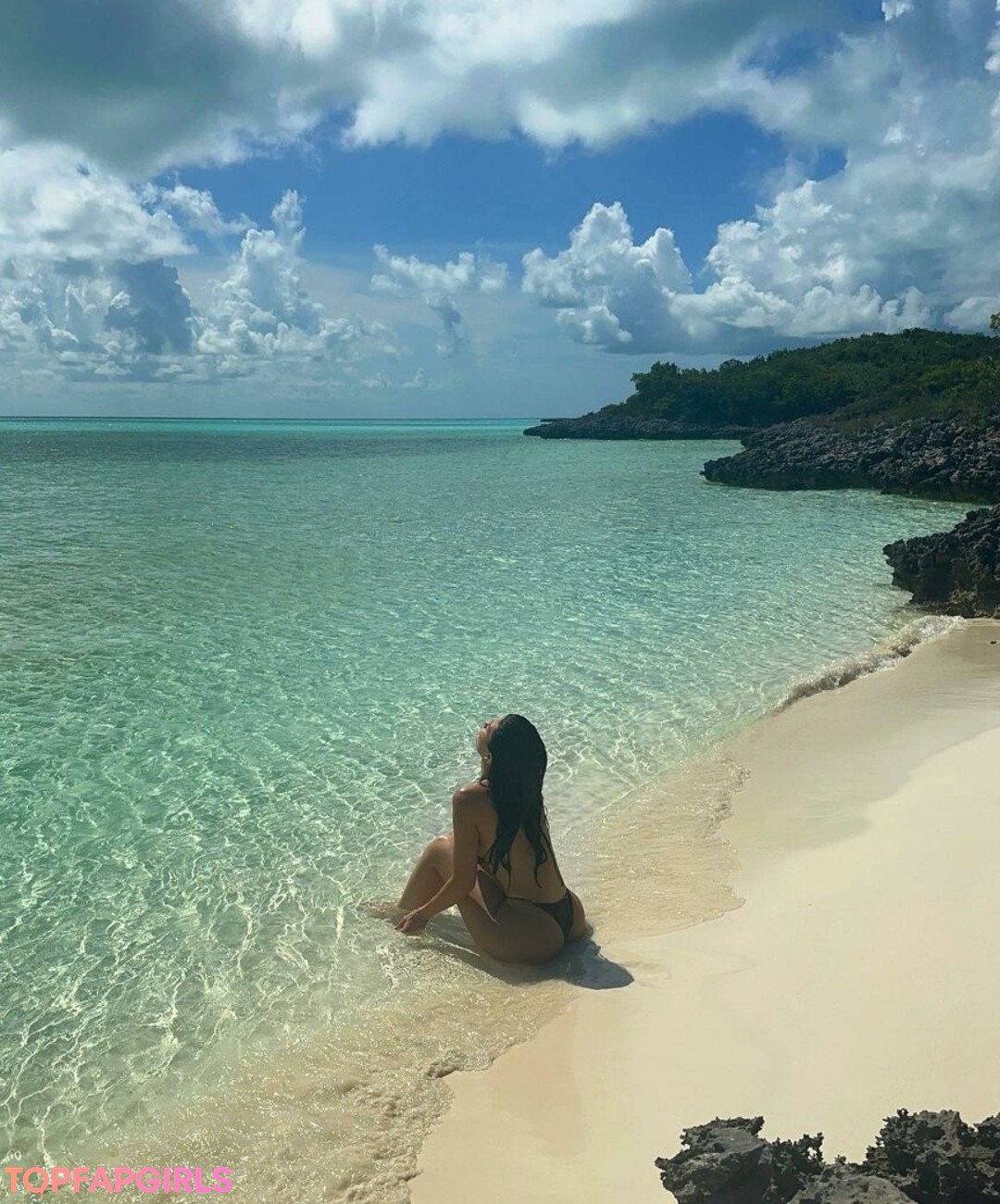 Nahá fotka uniklých OnlyFans od Kylie Jenner #1312