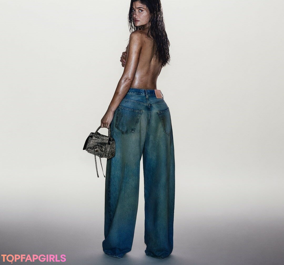 Nahá fotka uniklých OnlyFans od Kylie Jenner #1351