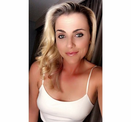 Nacktes geleaktes OnlyFans-Foto von Lexi Thompson