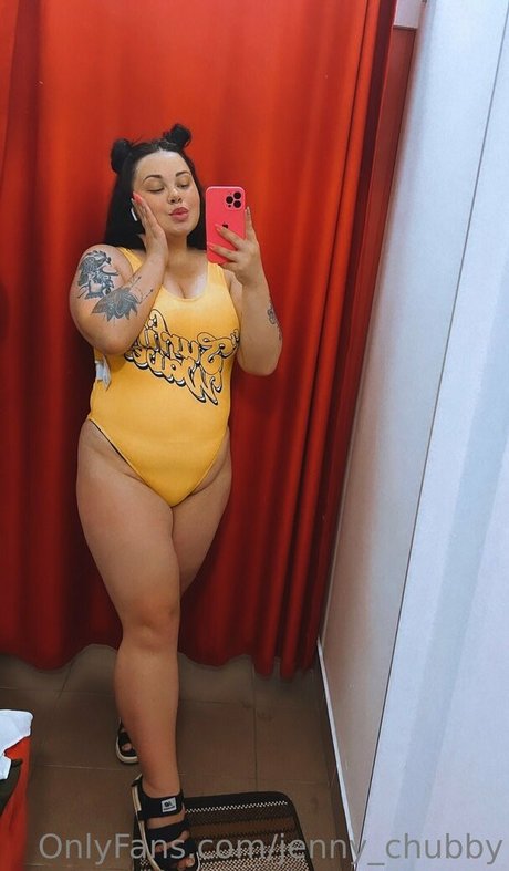 Naken läckt OnlyFans-bild av Jennychubby