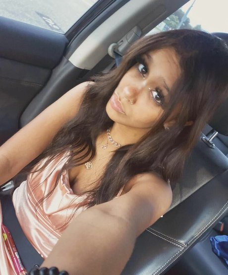 Foto nua vazada do OnlyFans de Lyla Troglin