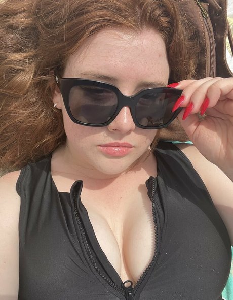 Nahá fotka uniklých OnlyFans od Gemothy
