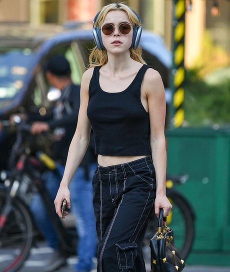 Kiernan Shipka OnlyFans 유출 누드 사진