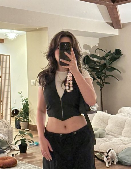 Naken läckt OnlyFans-bild av Quarterjade