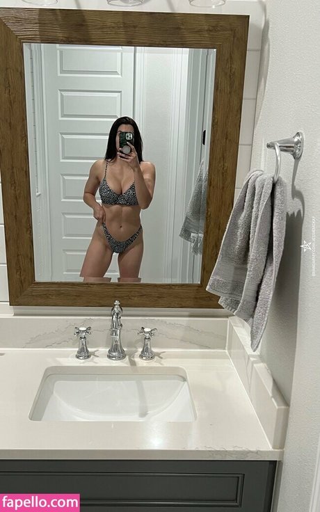 Cassie Lee
