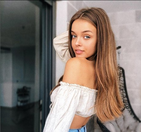 Anna Zak