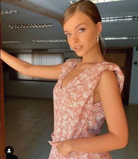 Anna Zak