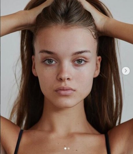 Naken lekkede OnlyFans-bilde av Anna Zak