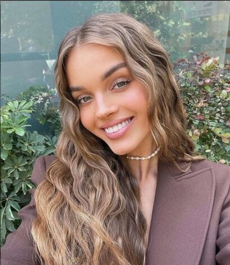 Anna Zak