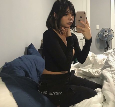 Nahá fotka uniklých OnlyFans od Noodlenom