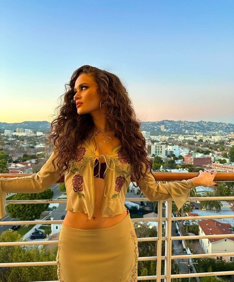 Madison Pettis