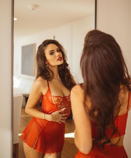Nahá fotka uniklých OnlyFans od Madison Pettis
