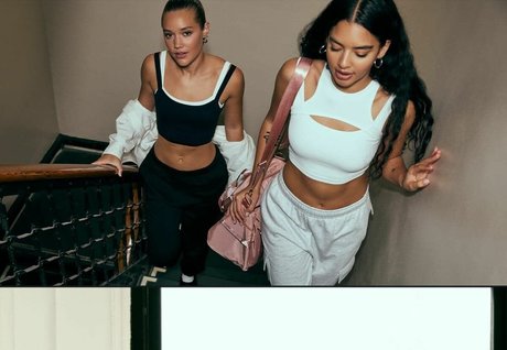 Naken läckt OnlyFans-bild av Olivia Ponton