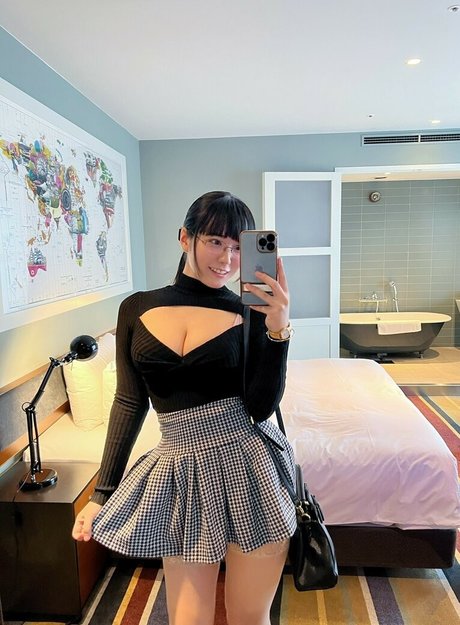 Alaston vuotanut OnlyFans-kuva Umi Shinonome