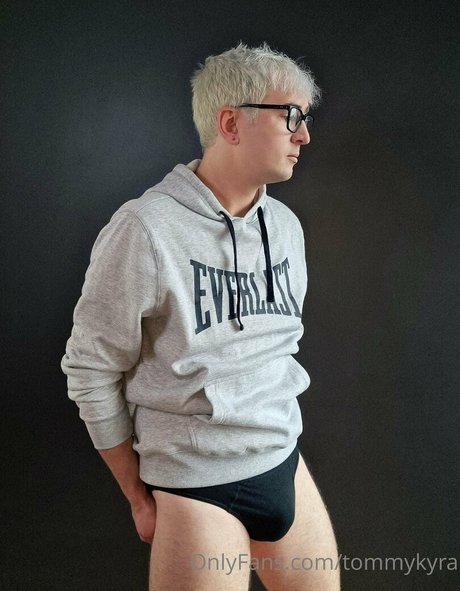 Alaston vuotanut OnlyFans-kuva Tommykyra