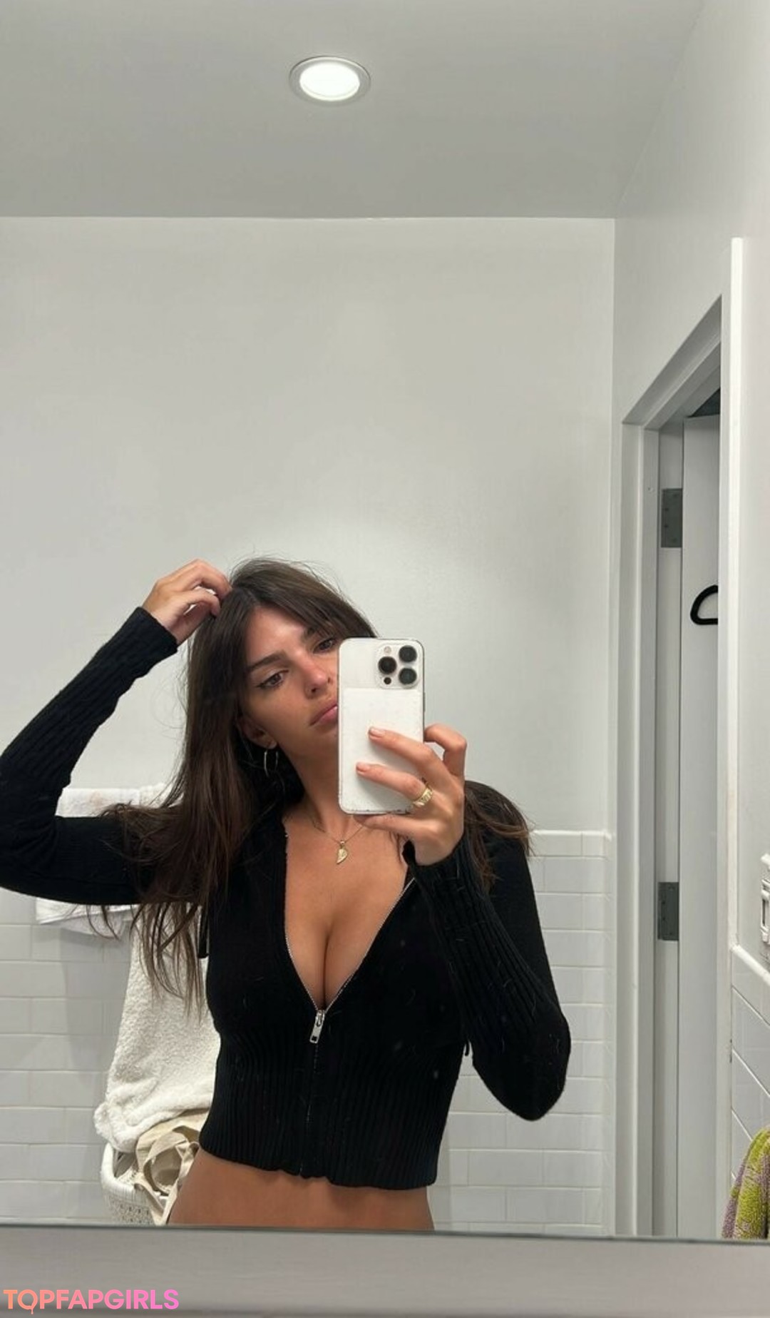 Nahá fotka uniklých OnlyFans od Emily Ratajkowski #1824
