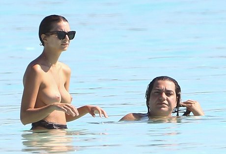 Emily Ratajkowski