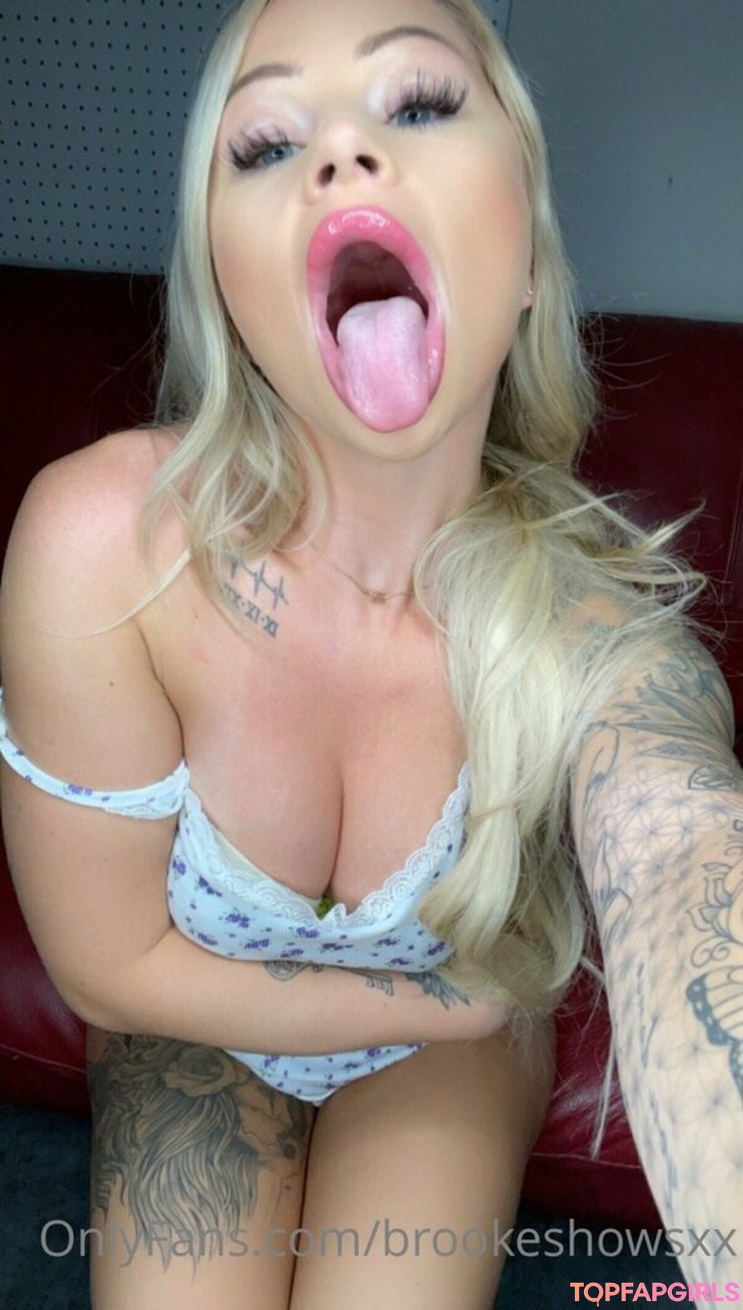 Nahá fotka uniklých OnlyFans od Brookeshowsxx #1883