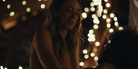 Chloe Bennet