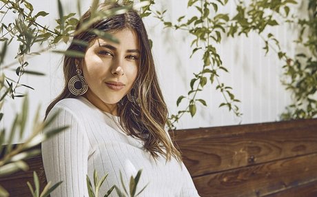 Daniella Monet