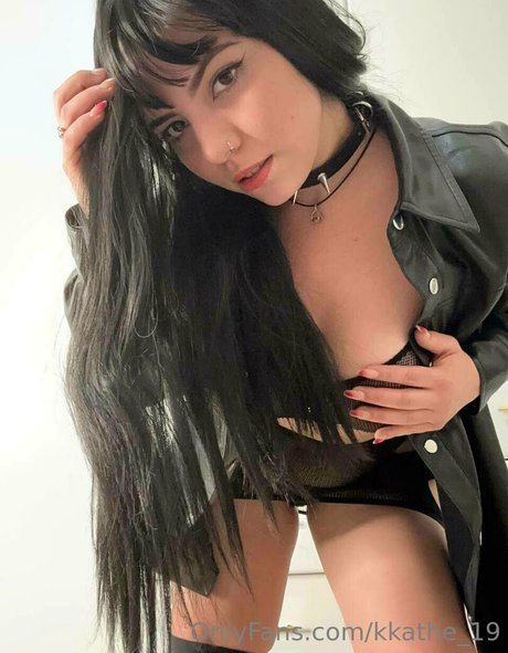 Обнаженная фотография утечки OnlyFans от Kathelove21