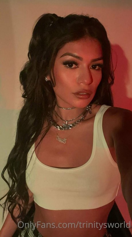 Naken läckt OnlyFans-bild av Beautywithtrinity