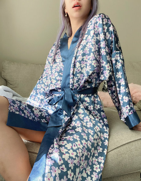 Nahá fotka uniklých OnlyFans od Alicebynight
