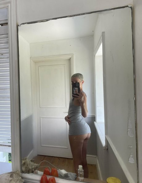Nøgent lækket OnlyFans-billede af Daisy Delancey