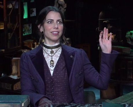 Laura Bailey
