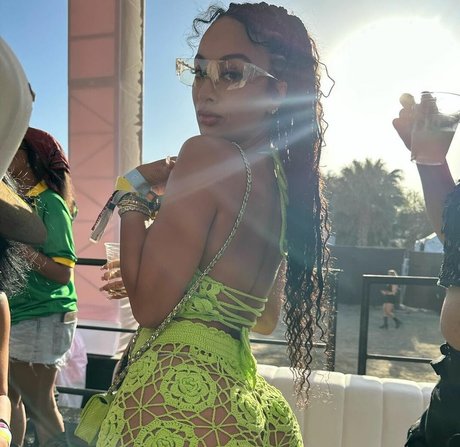 Nahá fotka uniklých OnlyFans od Draya Michele