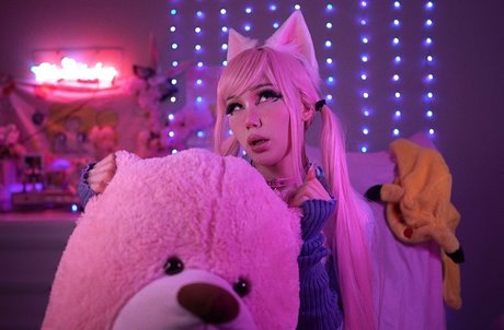Blondelashes19