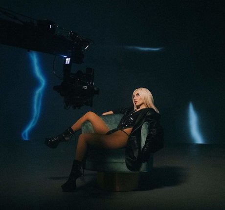 Ava Max