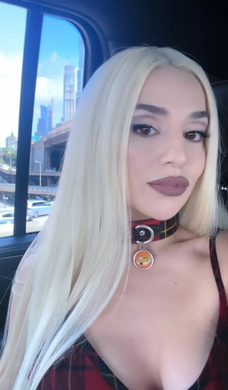 Ava Max