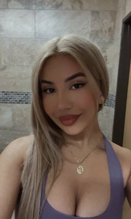 Nahá fotka uniklých OnlyFans od Axlxnnl