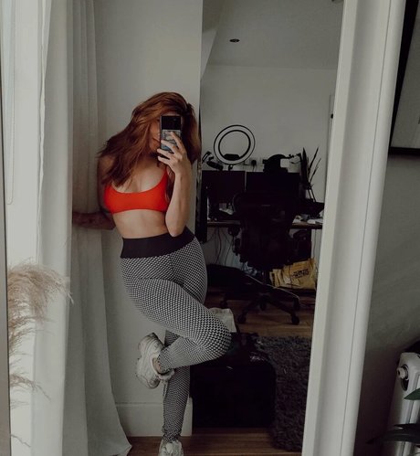 Nahá fotka uniklých OnlyFans od Cadaea