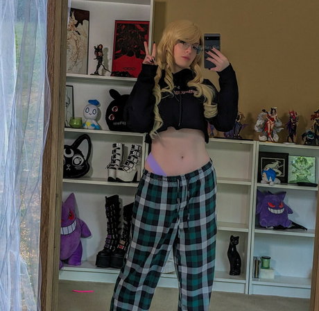 Naken läckt OnlyFans-bild av Carbunny