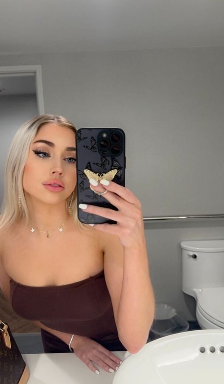 Hailsbee  nude leaked OnlyFans photo