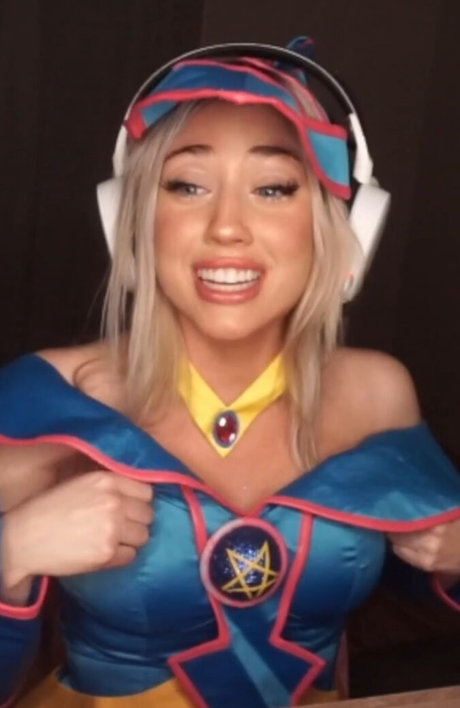 Hailsbee  nude leaked OnlyFans photo