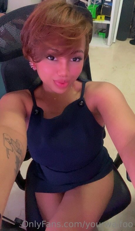 Alaston vuotanut OnlyFans-kuva Yourwaifoo